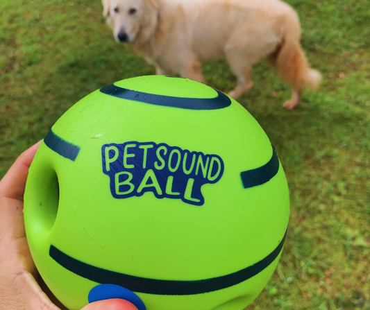 Interactive Giggle Ball for Dogs – Rolls, Wobbles & Makes Fun Sounds